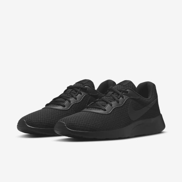 Nike Tanjun Men's Sneakers Black | NK425KJS