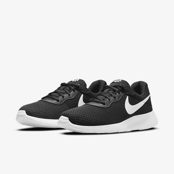 Nike Tanjun Men's Sneakers Black / White | NK843ITY