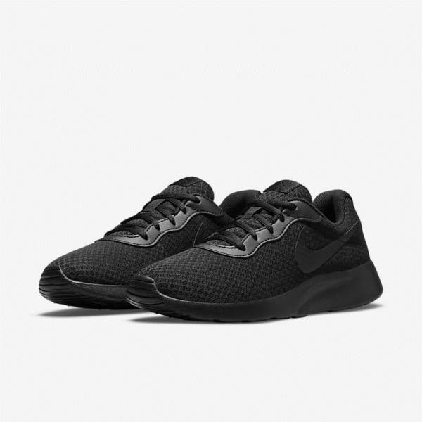 Nike Tanjun Women's Sneakers Black | NK531VQJ