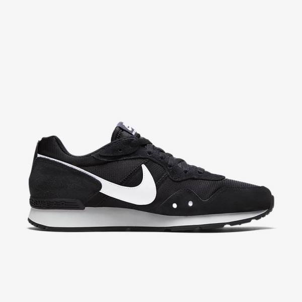 Nike Venture Runner Men's Sneakers Black / White | NK624ZMW