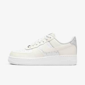 Nike Air Force 1 07 Women's Sneakers White / Platinum | NK768YAL