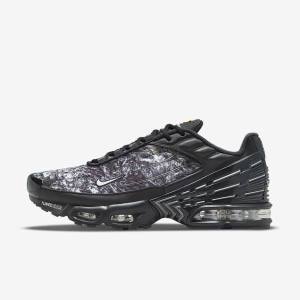 Nike Air Max Plus 3 Men's Sneakers Black / Dark Grey / White | NK825TFZ