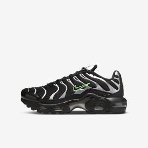 Nike Air Max Plus Older Kids' Sneakers Black / Green / Metal Silver / Black | NK503OVG